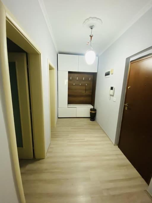 Your Home In Τίρανα Εξωτερικό φωτογραφία